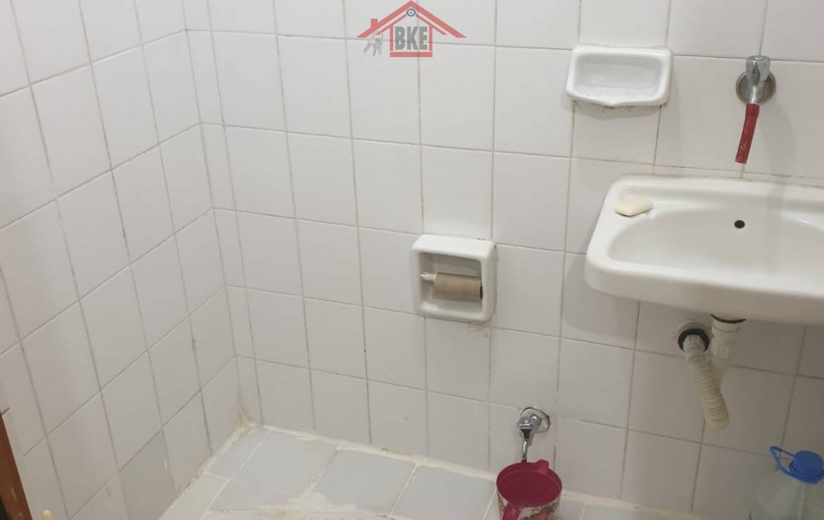 Burhaniye bahçelievlerde site içerisinde 2. kat doğalgazlı kaloriferli